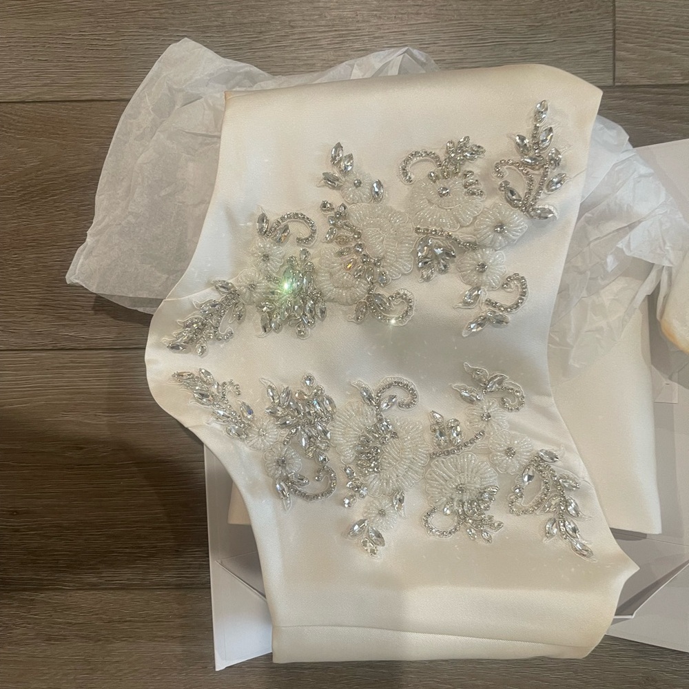 Wedding Set - Picture 5 of 12